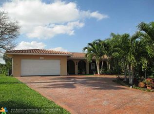 9506 NW 37th Ct, Coral Springs, FL 33065