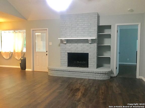 3rd image of 8303 Sageline St