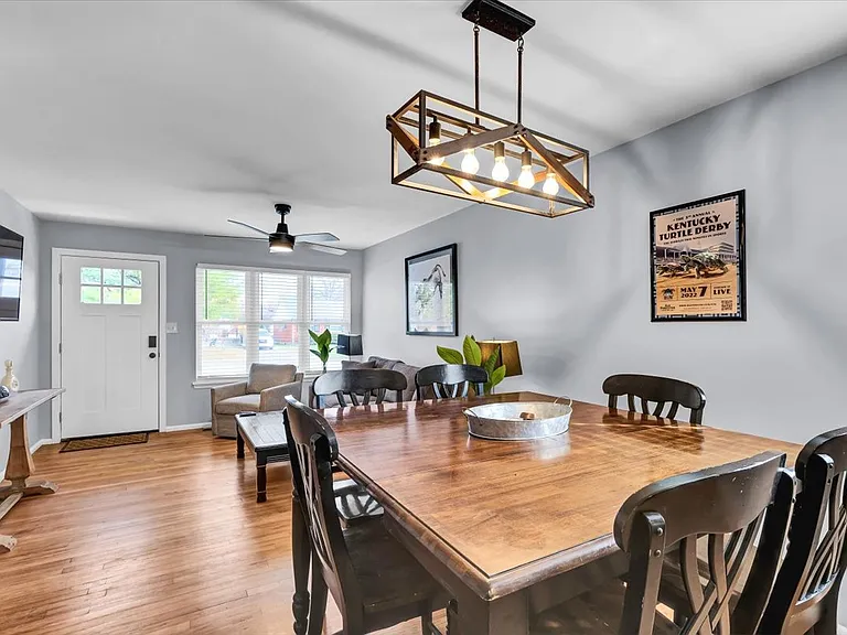 3216 Wellingmoor Ave — Photo 8
