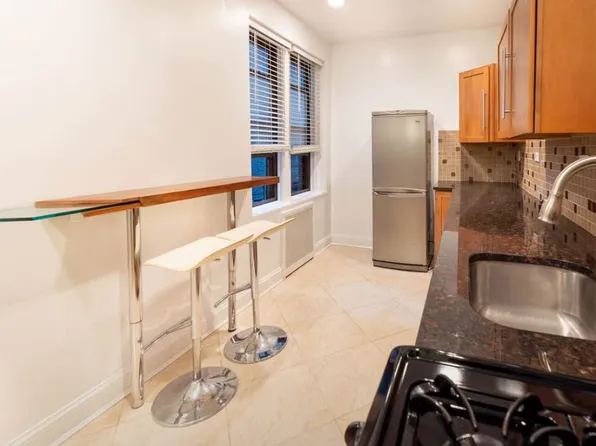 41-09 41st Street image 18 of 55