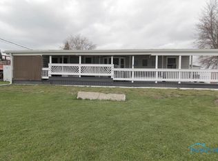 8648 Avenue Rd, Perrysburg, OH 43551