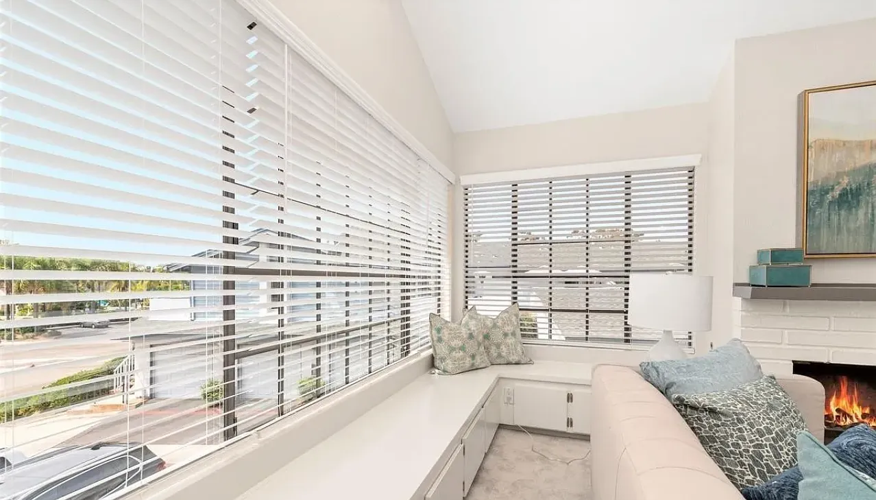 2 bed, 1212 sqft, $3,500 — Photo 3