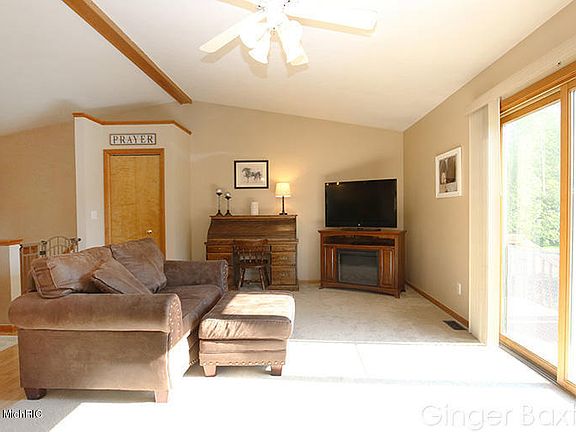 4th image of 14860 Simmons Ave NE