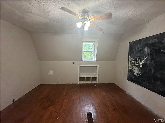 5th image of 8642 Elpis Rd
