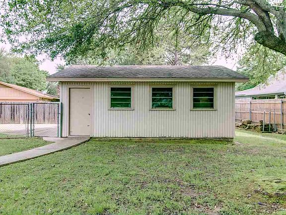 5th image of 3604 Evergreen Dr