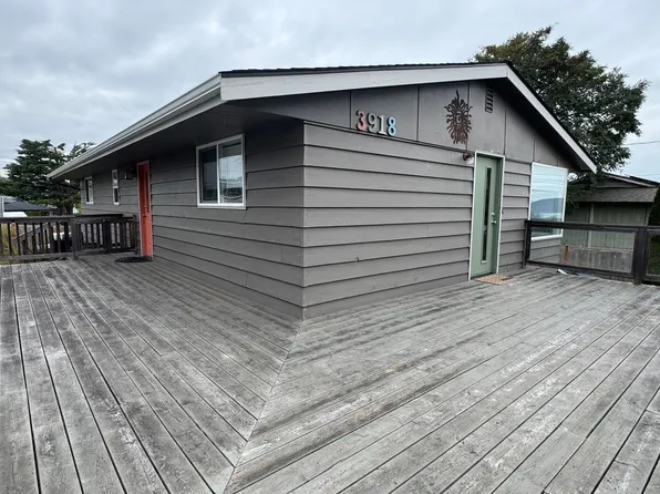 3918 S Ave, Anacortes, WA 98221