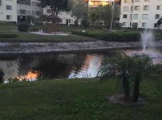 3178 Via Poinciana APT 104, Lake Worth, FL 33467