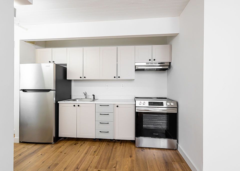 1st image of 16 Wade Sq #B