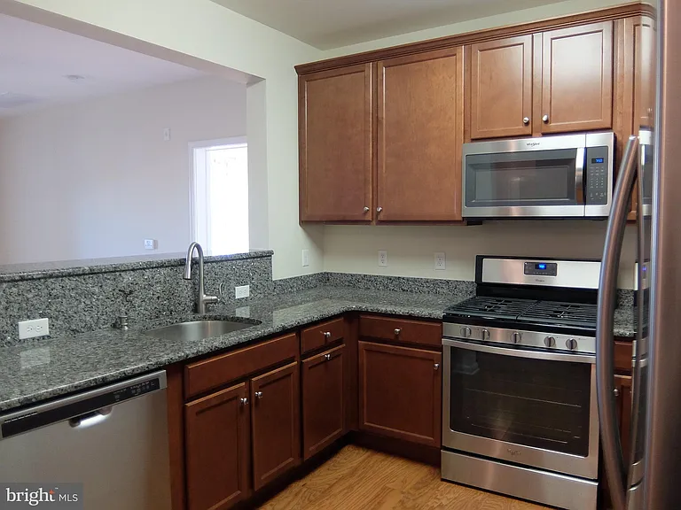 1132 Halifax Pl — Photo 38