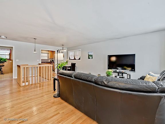 2nd image of 9302 Keeler Ave