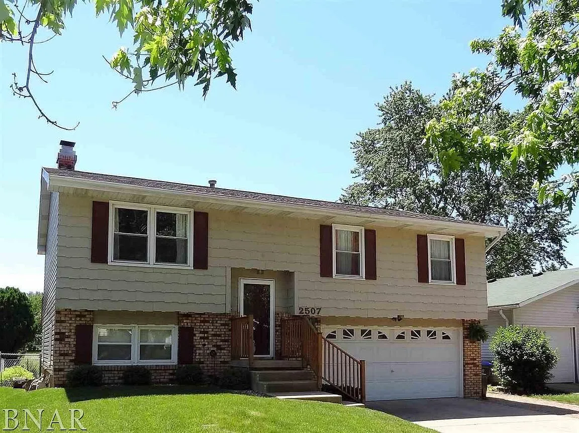 2507 Clearwater Ave photo 1
