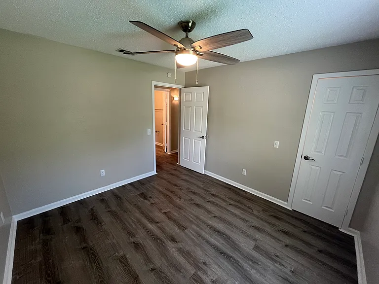 1009 Foxe Basin Dr — Photo 13