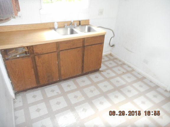 4th image of 34680 N Peterson Ave