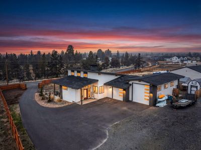 2370 SW Helmholtz Way, Redmond, OR, 97756