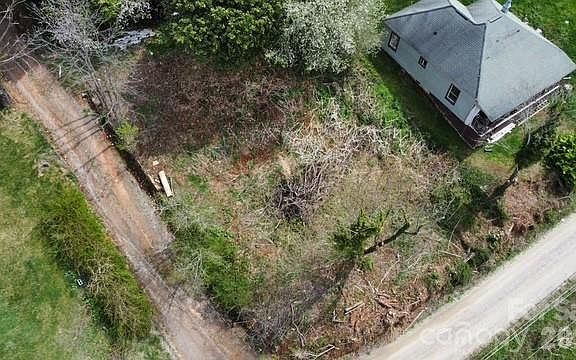 3rd image of 22 Clark Ln