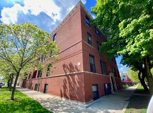 2900 N Troy St #D3, Chicago, IL 60618