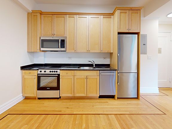 4th image of 115 E 92nd St #1C