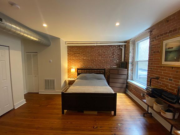 3rd image of 817 N 2nd St #B
