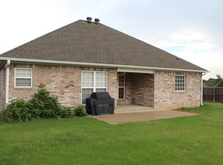 6001 Base Meadows Dr, Jacksonville, AR 72076