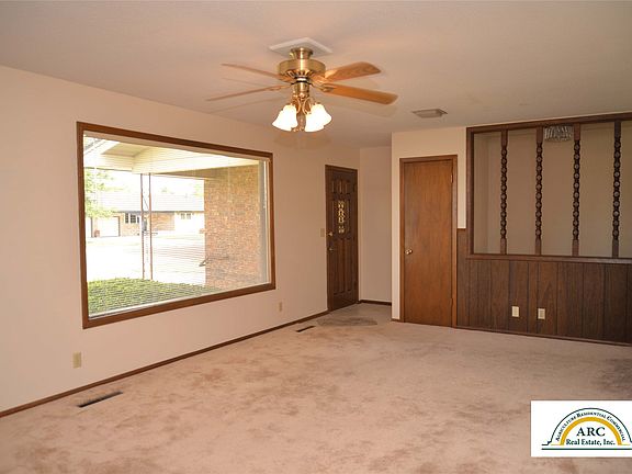 4th image of 816 Fitz St