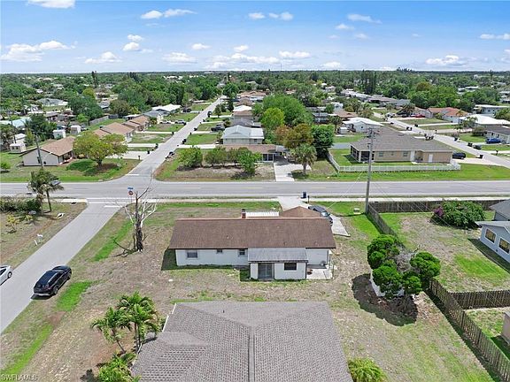 4th image of 7503 Sanibel BLVD