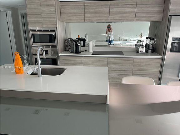 4th image of 6620 Indian Creek Dr #1111