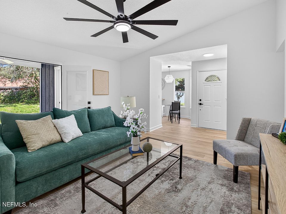 1st image of 1091 WILLOW COVE Court W