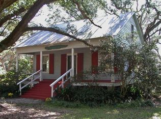 1024 Daniel St, Waveland, MS 39576