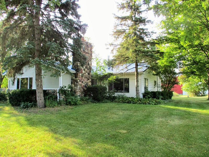 2600 Applegate Rd, Applegate, MI 48401 Zillow