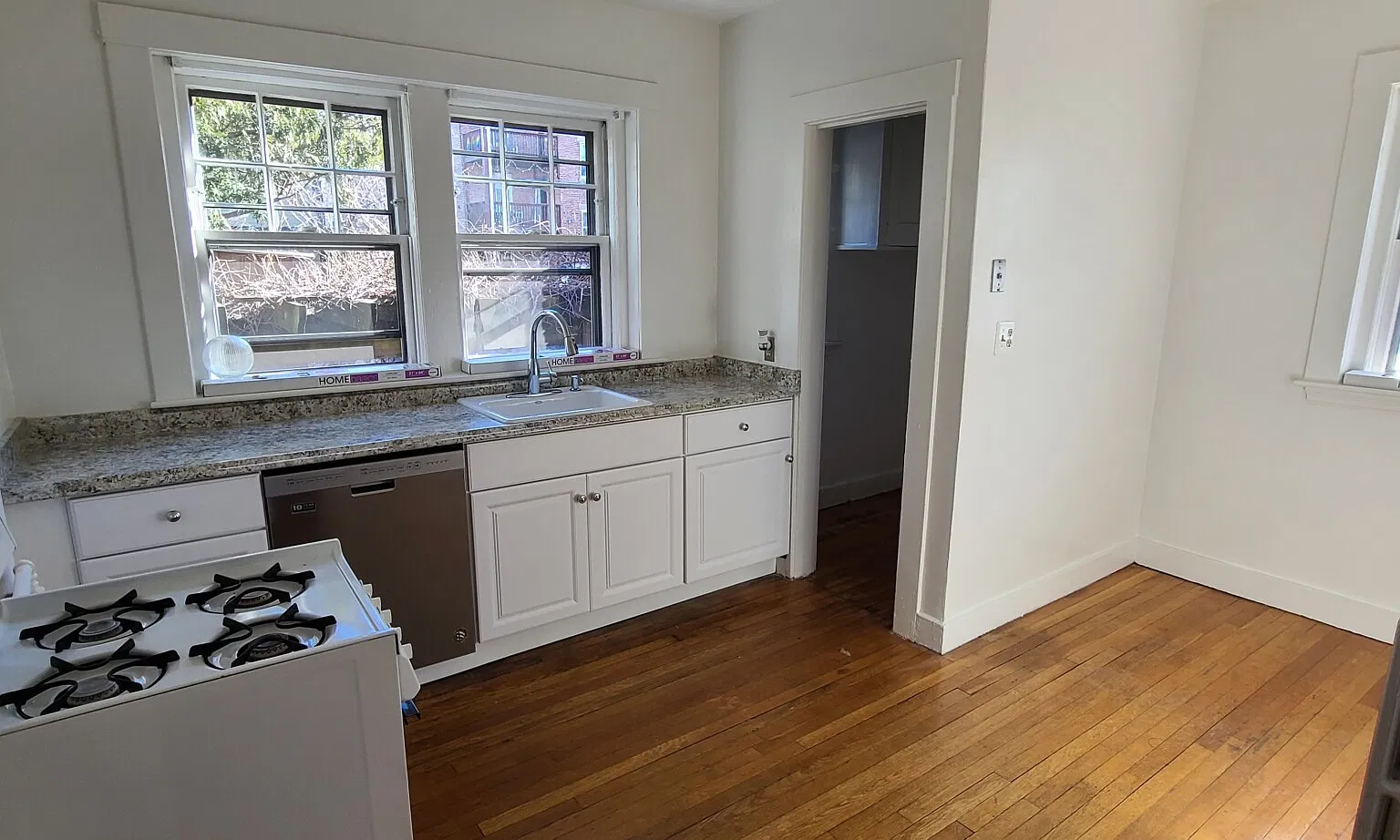 168 Norfolk St — Photo 1