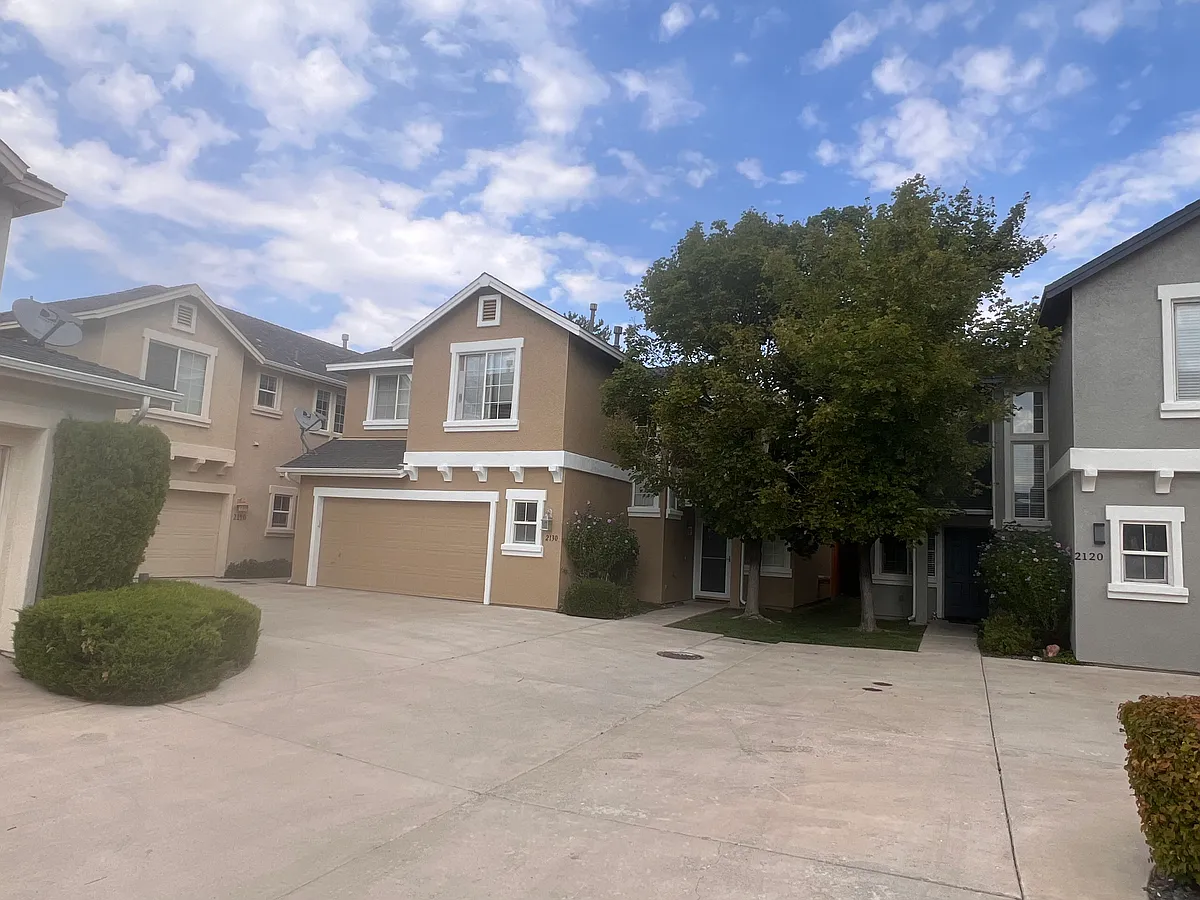 Building Photo - 2130 Soldier Pass Ct