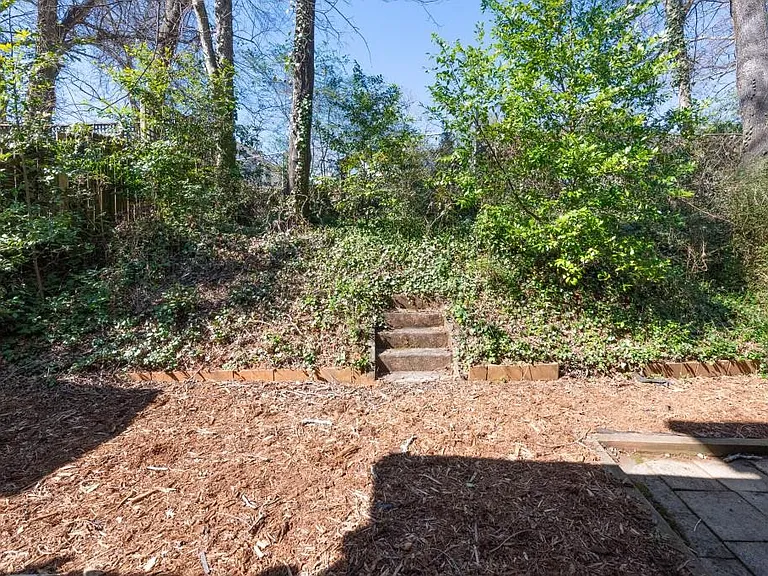 342 Mathews Ave NE #A — Photo 28