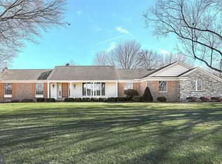 869 Fairview Rd, Hanover, PA 17331