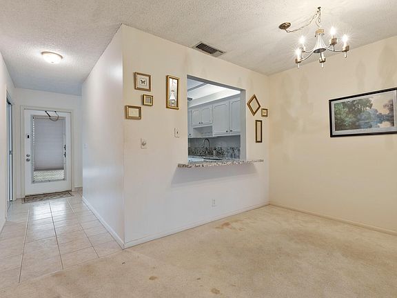 5th image of 1030 Silk Oak Terrace #102