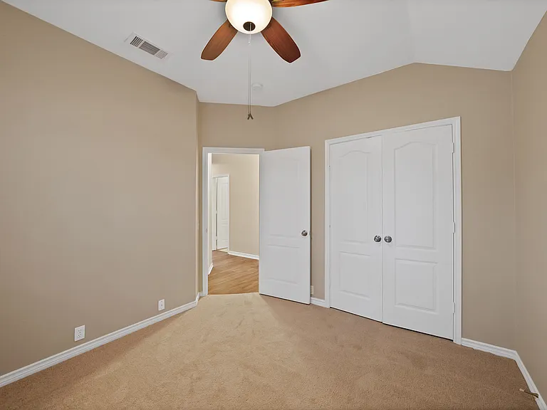 5708 McKinley Ln — Photo 25