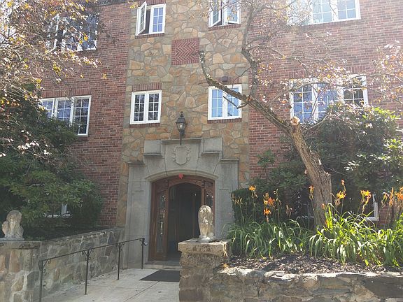 2nd image of 14 Mount Ida St APT 3