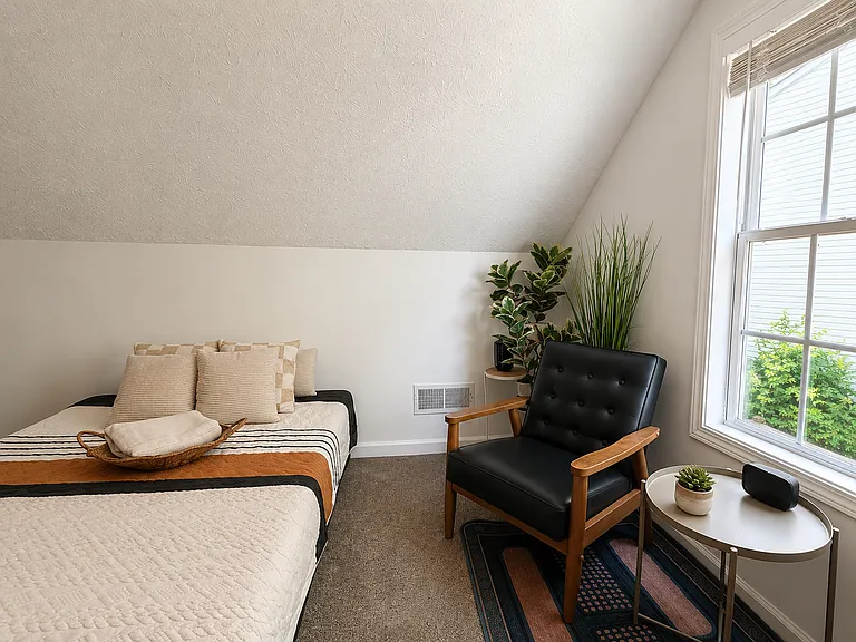 2386 Mills Bnd — Photo 13