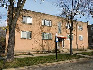 1st image of 2854 W Glenlake Ave #2W