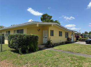 9300 SW 52nd Ter, Miami, FL 33165