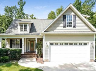 230 Wyndham Place Dr, Fuquay Varina, NC 27526