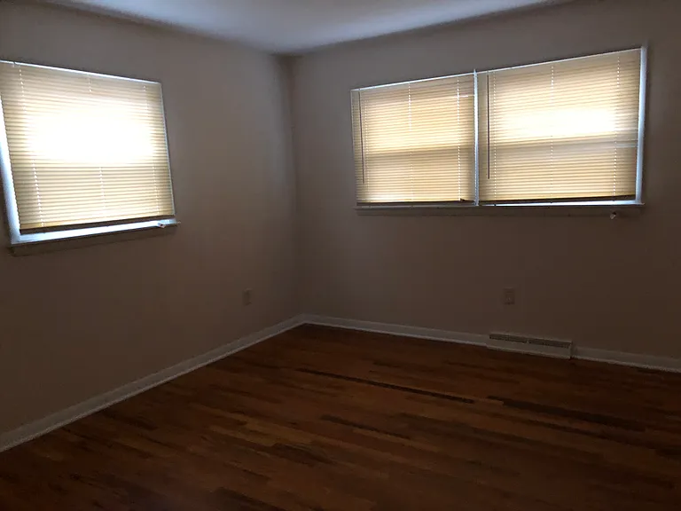 3050 Riverside Dr #1 — Photo 6
