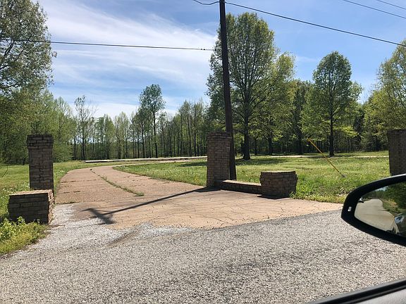 5th image of 310 Fields Dr