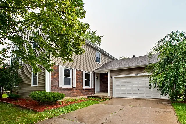 980 Knollwood Dr photo 1