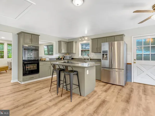 11901 Shirley Ave, Manassas, VA 20112