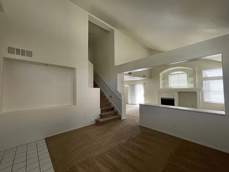 1517 Cross Country St — Photo 3