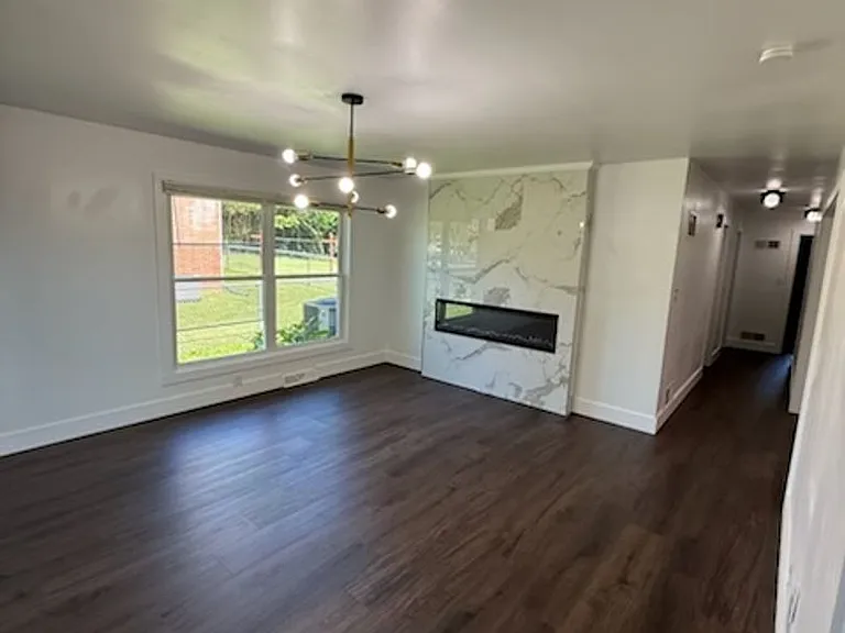 135 Grandview Ave — Photo 5