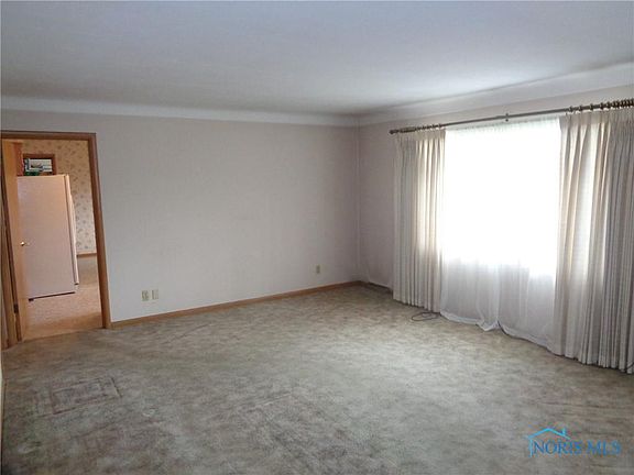 2nd image of 4033 Graceway Dr