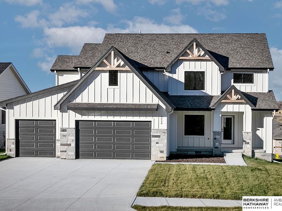 1st image of 3628 S 204th Ave