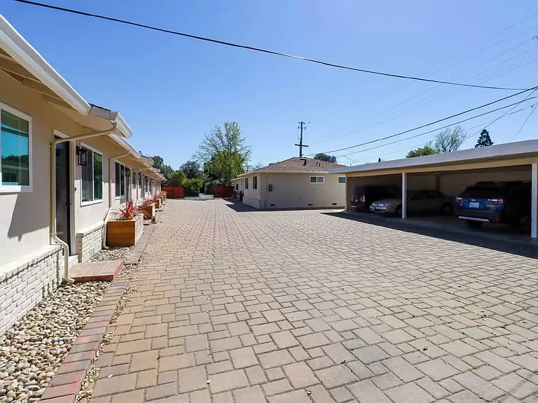 1184 Bonita Ave #1 — Photo 6
