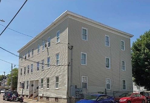 5th image of 18 Auburn St